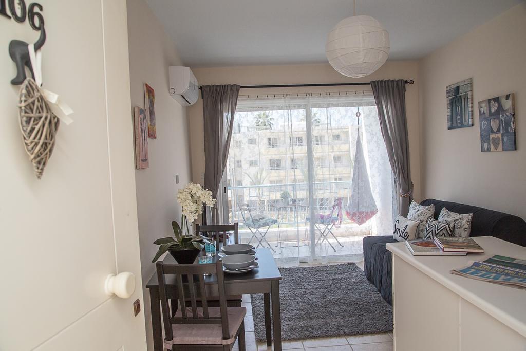 Paphos Love Hut Apartment Экстерьер фото